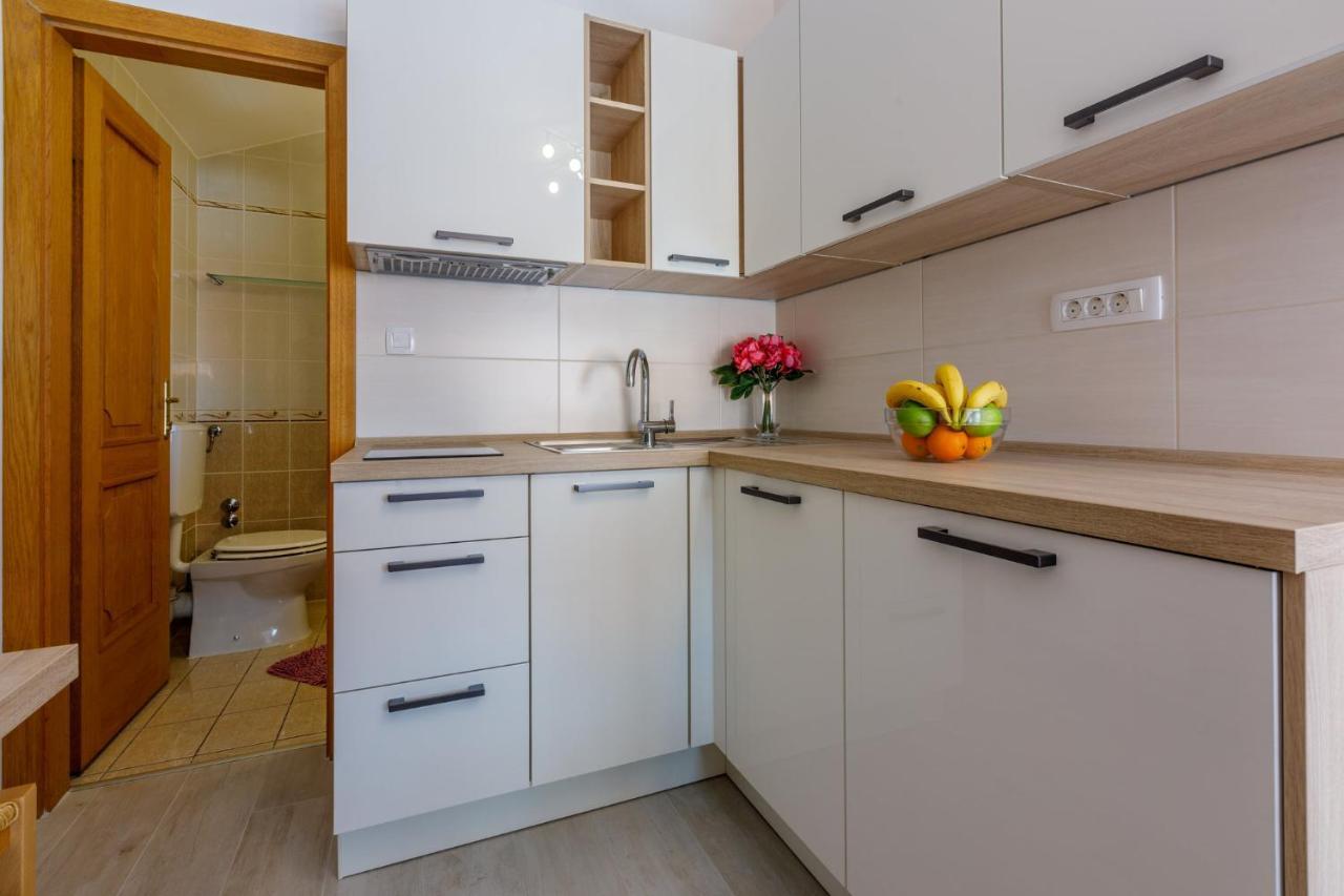 Apartments Domino R 드라말리 외부 사진